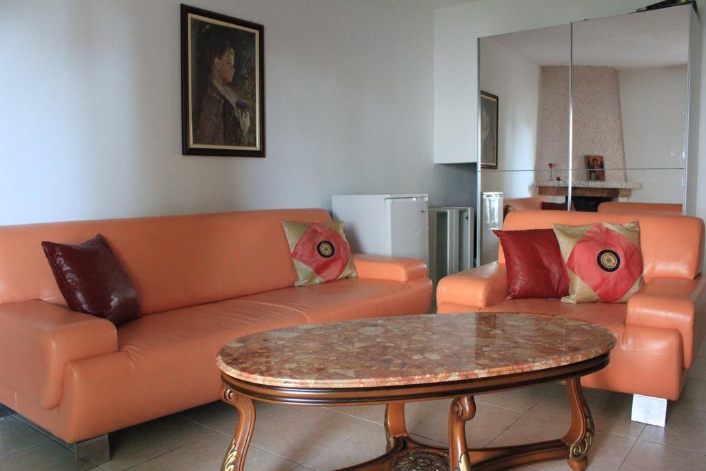 4M Apartments Petrovac Kamer foto