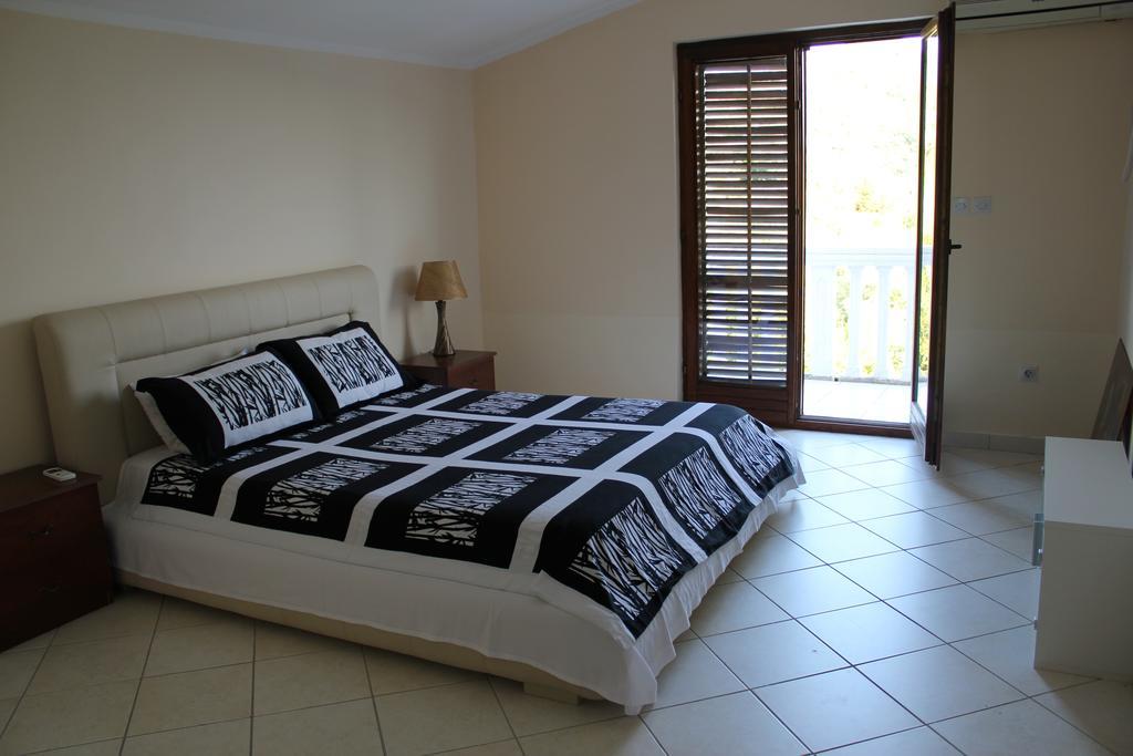 4M Apartments Petrovac Kamer foto